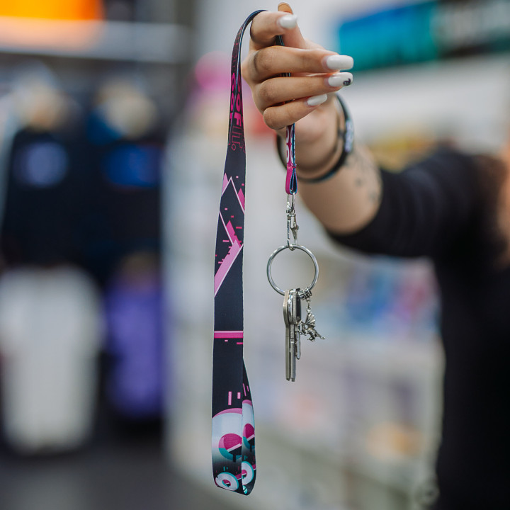 Lanyard House Glitch