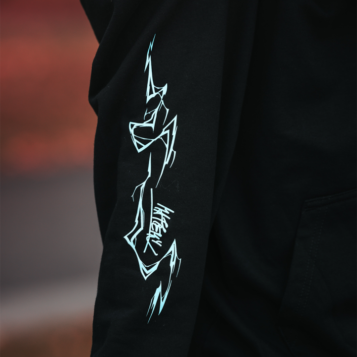 Mikina Mattem Signature