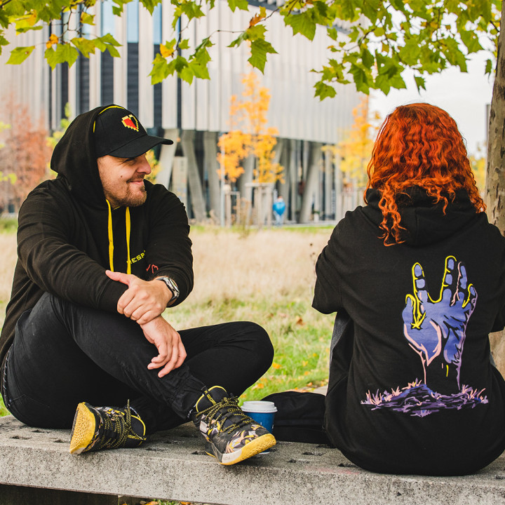 Mikina Respawn + digitální distribuce alba RESPAWN