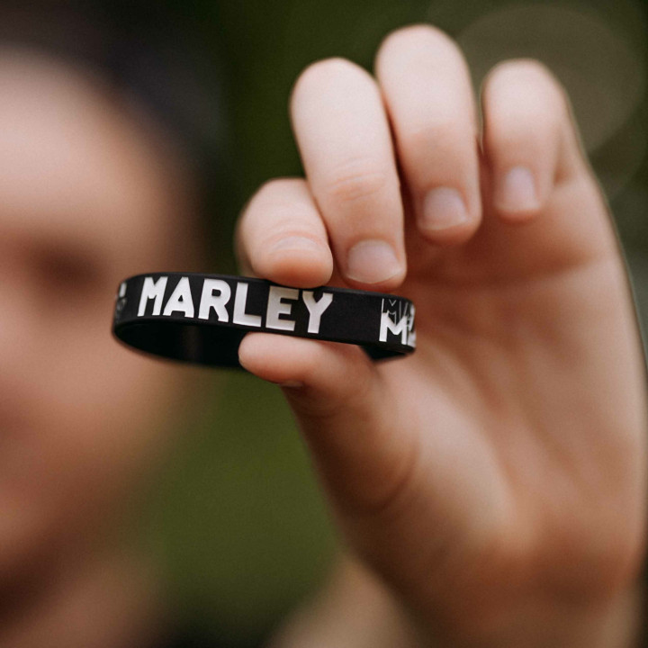 Náramek Marley
